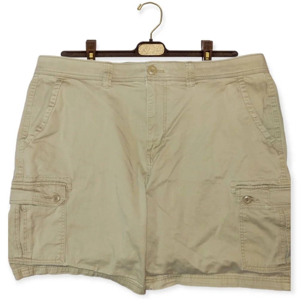 #21 St. John's Bay Cargo Shorts